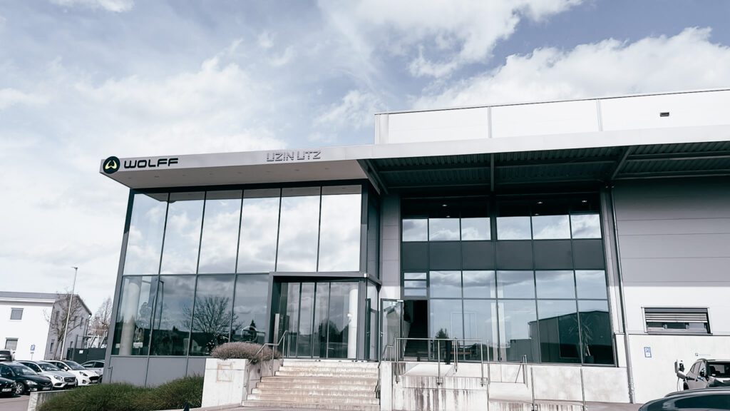 Pajarito & Wolff, HQ Pro Shop